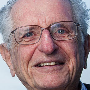 Roberto Figueira Santos